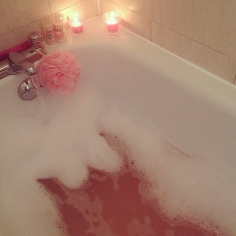 Bathtime Relaxation, Pink Bubble Bath, Tub Time, Spa Night, Pink Baths, Take Care Of Your Body, Pink Bubbles, Tumblr Photography, Pink Lady