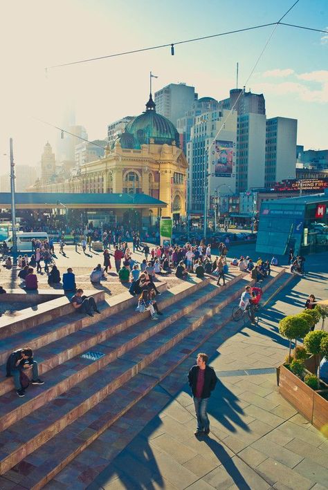 Federation Square - Melbourne Flinders Street Station, Melbourne Skyline, Melbourne Travel, Australia Perth, Visit Melbourne, Colourful Life, Australian Architecture, Travel History, Melbourne Victoria