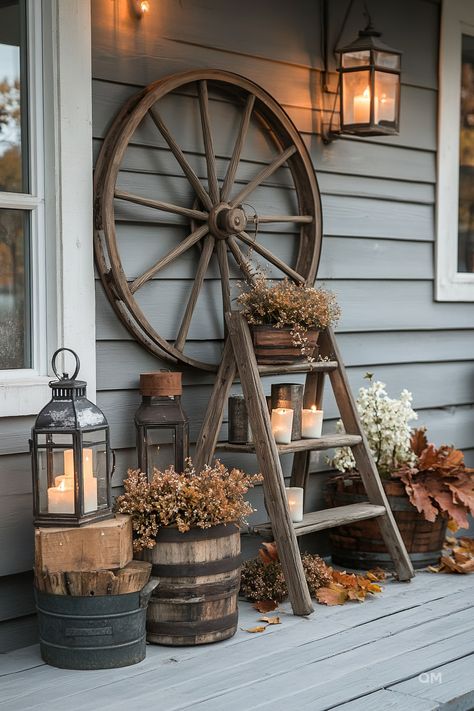 Farm Porch Ideas Country Farmhouse, Rustic Front Porch Decorating Ideas, Autumn Basket Ideas, Front Porch Entryway Ideas, Farm Front Porch, Porch Entryway Ideas, Narrow Porch Decorating Ideas, Rustic Front Porch Ideas, Farmhouse Outdoor Patio