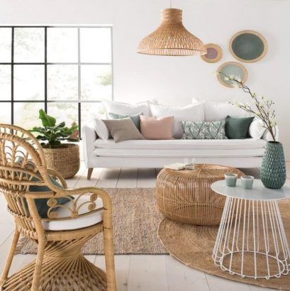 Tendance Scandicraft : 22 idées pour adopter ce style de déco Pastel Colors Living Room, Pastel Living Room, Deco Pastel, Pastel Interior, Pastel Home Decor, Pastel House, Salon Interior Design, Style Deco, Salon Design