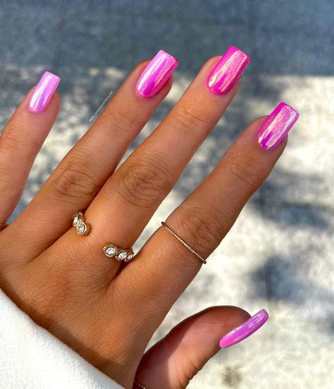 35 Classic Nails to Inspire You Hot Pink Prom Nails, Hot Pink Chrome Nails, Pink Chrome Nails, Prom Nail, Elegant Nail, Hot Pink Nails, Pink Chrome, Prom 2024, Shiny Nails