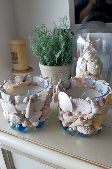 Seashell-Adorned Candle Holders What To Make With Shells From The Beach, Cute Beach Crafts, Ways To Display Shells, Seashell Decor Ideas, Diy 3d Art, Madi Core, Earth Crafts, Shell Candle Holder, Shell Vase