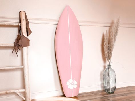 Pink Surf Board Aesthetic, Surfboard Room Decor, Pink Surfboard Decor, Surfboard In Room Aesthetic, Barbie Picnic, Surfing Gifts, Pink Surfboard, Lilac Surfboard, Decorative Surfboard