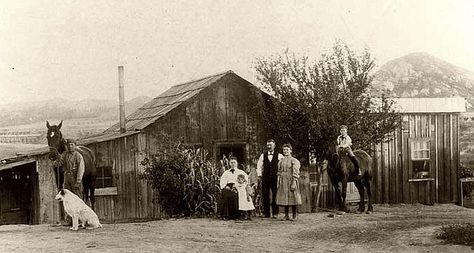 Homestead in Riverside, California at the location of Riverside Community College, 1899 California Tattoo, Riverside Weddings, Riverside California, California History, Riverside County, Inland Empire, Landscape Design Plans, Vintage California, Historical Images