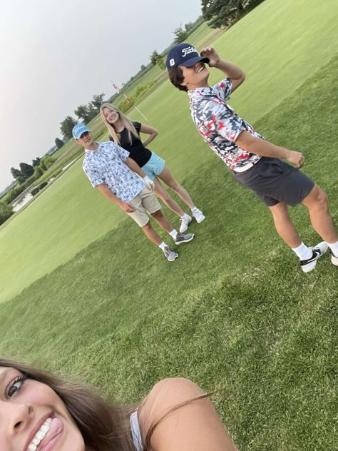 golf/ selfie/ double date/ group/ friends/ inspo Golf Selfie, Double Dates Aesthetic, Couples Golfing, Golf With Friends, Golf Pictures, Double Dates, Friend 2, 2 Girl, Aesthetic Lifestyle