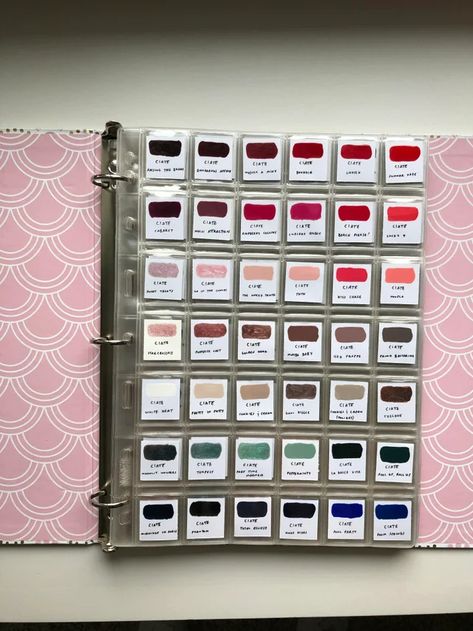 Nail Swatch Organization, Nail Polish Swatches Diy, Diy Swatch Book, Nail Polish Swatch Display, Diy Nail Swatches, Nail Polish Organization Diy, Nail Tech Storage, Nail Swatches Display Ideas, Nail Tech Storage Ideas