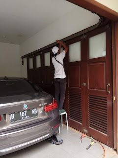 Folding Gate, Rolling Door, Jakarta, Showroom, Rolls