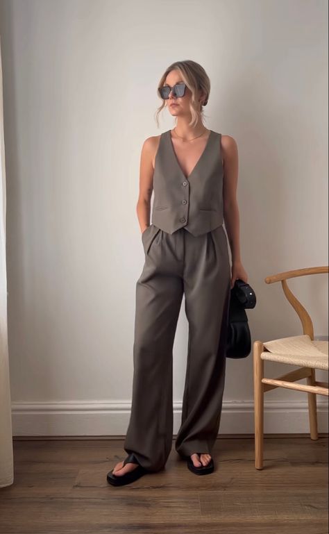 Vest With Trousers Women, Gilet Suit Woman, Trousers And Waistcoat Women, Vest Outfits For Women Wedding, Suiting Vest Outfit, Trouser And Vest Outfit, Waistcoat Vest Women Outfit, Linen Vest And Pants Outfit, Black Tailored Vest Outfit