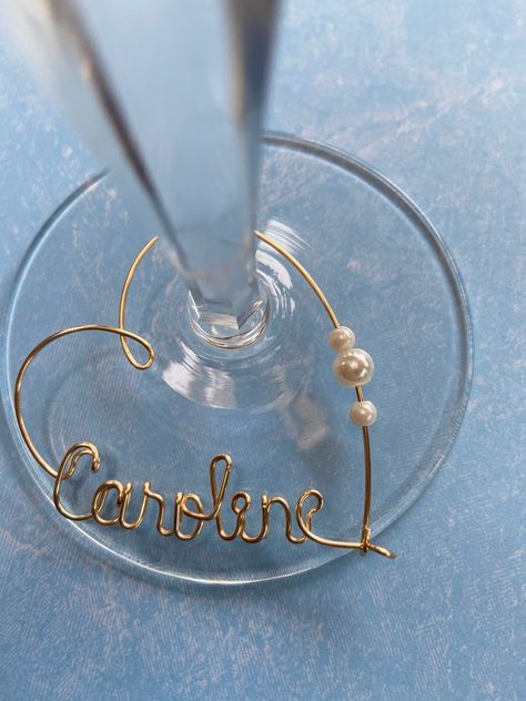 Personalised Wine Glass Charms, Personalized Wine Charms, Diy Wine Charms, Wine Glass Charms Diy, Wine Charms Diy, Wine Glass Charms Wedding, Wedding Charms, Wedding Wine Charms, Wine Bottle Charms