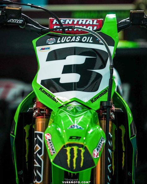 Eli Tomac, Kawasaki Dirt Bikes, Kawasaki Motorcycle, Estilo Cholo, Mx Bikes, Cool Dirt Bikes, Motorcross Bike, Photo Collage Design, Motorcycle Dirt Bike