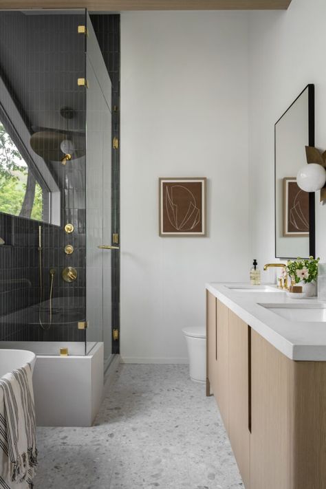 Midcentury Modern Bath Remodel - Studio McGee Wet Room With Tub Master Suite, Ensuite Bathroom Ideas Master Bedrooms Double Sinks, Modern Secondary Bathroom, Midcentury Modern Master Bathrooms, Best Hotel Bathrooms, Primary Bath Layout, California Modern Bathroom, Small Primary Bathroom, Mcgee Bathroom