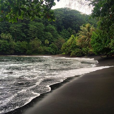 Tahiti French Polynesia, Pretty Landscapes, Black Sand Beach, French Polynesia, Black Sand, Nassau, Beach Aesthetic, Nature Aesthetic, Island Life