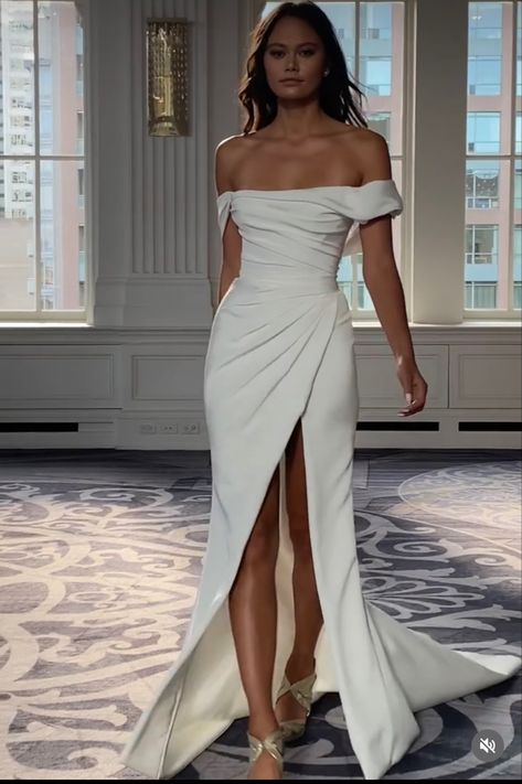 Classy Wedding Dress, Stylish Wedding Dresses, Classy Prom Dresses, Pretty Wedding Dresses, Long Evening Dress, Dream Wedding Ideas Dresses, Grad Dresses, Wedding Vibes, Number 3