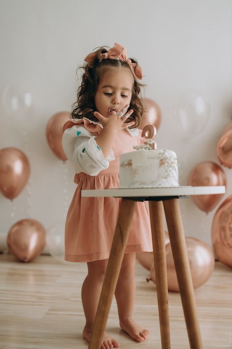 2nd Birthday Photo Shoot Ideas Indoor, Kids Birthday Photoshoot Ideas, Second Birthday Photoshoot, Toddler Birthday Photoshoot, 2nd Birthday Photo Shoot Ideas, Second Birthday Photos, 2nd Birthday Photos, Cake Photoshoot, Toddler Pictures