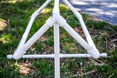 How To DIY A PVC Saddle Stand For $10.00 - Budget Equestrian Saddle Stand Diy, Horses Stuff, Saddle Racks, Saddle Stand, Horse Farm Ideas, Blanket Holder, Saddle Rack, Horse Ideas, Farm Ideas