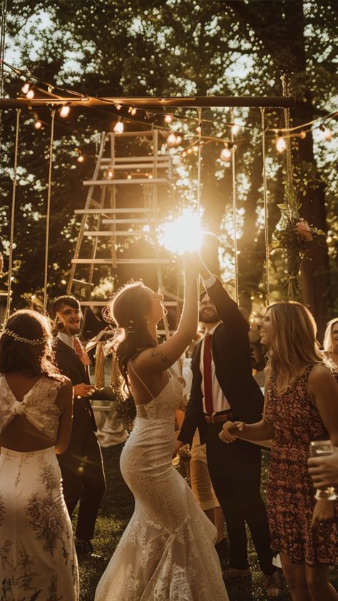 guests playing ladder toss in a wedding reception Wedding Games For Reception Outdoor, Outdoor Games Wedding, Outdoor Wedding Activities, Wedding Scavenger Hunt, Rave Wedding, Outdoor Wedding Games, Wedding Lawn Games, Fun Wedding Games, Lawn Games Wedding