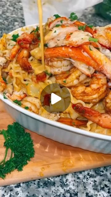 Crab Leg Pasta Recipes, Shrimp And Crab Pasta Recipes, Seafood Alfredo Pasta Recipes, Shrimp Linguine Alfredo, Snow Crab Legs Recipe, Shrimp And Crab Pasta, Fish Casseroles, Cajun Seafood Pasta, Crab Pasta Recipes