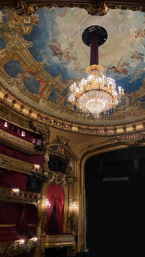 Paris Opera House, Church Aesthetic, English Decor, Vintage Soul, Baroque Architecture, Classical Architecture, Architecture Old, Classical Art, Beautiful Architecture