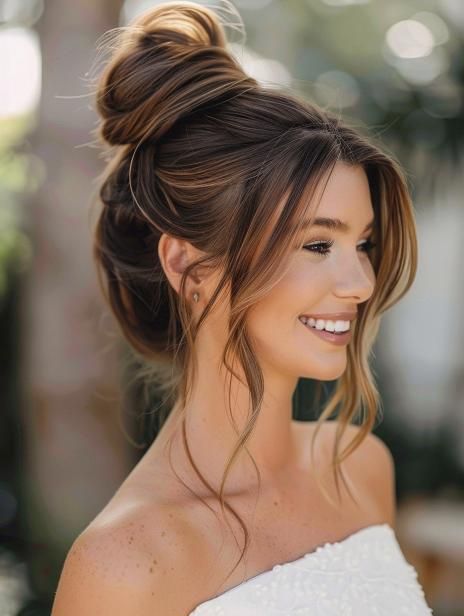 Experience the charm of sleek bun hairstyles with 32 stunning options for 2024. These styles are perfect for those seeking a refined yet easy-to-manage hairstyle. Bridesmaid Bun Hair, Bridesmaid Bun, Sleek Bun Hairstyles, Low Messy Bun, Protea Wedding, High Bun Hairstyles, Low Buns, Hairstyles 2024, Sleek Bun