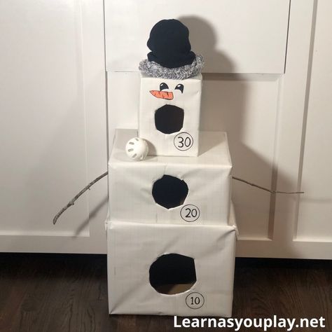 Christmas Games For Adults Holiday Parties, Snowball Toss Game, Snowball Games, Snowball Toss, Snowman Games, Christmas Fair Ideas, Draw A Face, Snow Party, Christmas Science