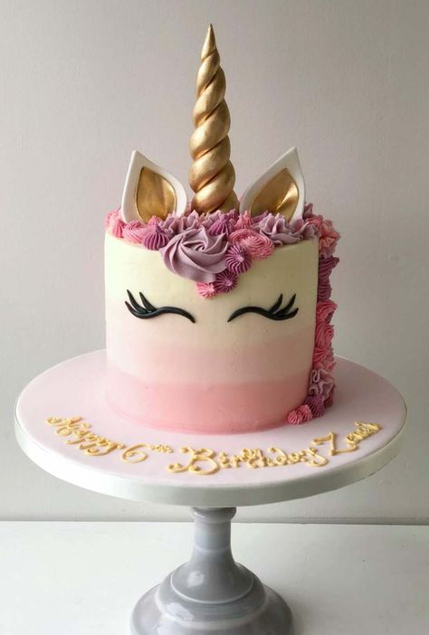 Pink & Gold Unicorn cake | Celebration cakes Diy Unicorn Cake, Easy Unicorn Cake, Unicorn Birthday Party Cake, Kue Fondant, Unicorn Cake Pops, Cake Techniques, Animals Cake, Cake Celebration, Savory Cakes