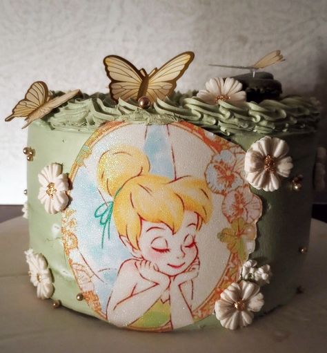 Tinkerbell Themed Party, Tinker Bell Cake Ideas, Tinkerbell Cake Ideas, Tinkerbell Birthday Party Ideas, Tinker Bell Party, Tinker Bell Cake, Tinkerbell Theme, Tinkerbell Birthday Cakes, Fairy Theme Birthday Party