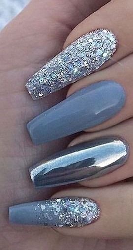 Acrylic Nails Chrome, Nails Grunge, Blue And Silver Nails, Marley Braids, Chrome Nails Designs, February Nails, Girl Nails, Silver Nail, Long Nail