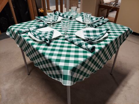 LA Linen Checkered Circle Tablecloth 51 inch - View 2 Hunter Green, Table Cloth, Napkins, Green, White