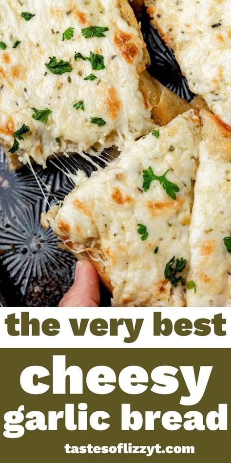 Best Cheesy Garlic Bread, Homemade Garlic Bread Recipe, Cheesy Bread Recipe, Cheesy Garlic Bread Recipe, Pizza Bread Recipe, Cornbread Recipes, Fall Dinners, Focaccia Bread Recipe, Cheese Bread Recipe