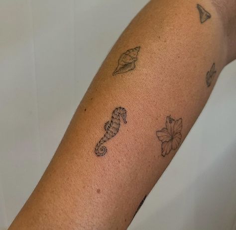 Beachy Tattoos, Patchwork Tattoos, Petite Tattoos, Discreet Tattoos, Dainty Tattoos, Subtle Tattoos, Fine Line Tattoos, Little Tattoos, Simplistic Tattoos