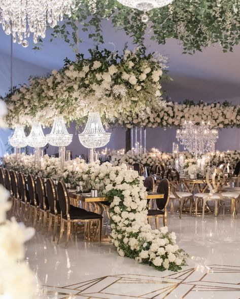 Luxury Wedding Reception, Amazing Wedding Venues, White Weddings Reception, Dream Wedding Reception, Luxury Weddings Reception, Luxury Wedding Decor, Extravagant Wedding, Arab Wedding, Wedding Venue Decorations