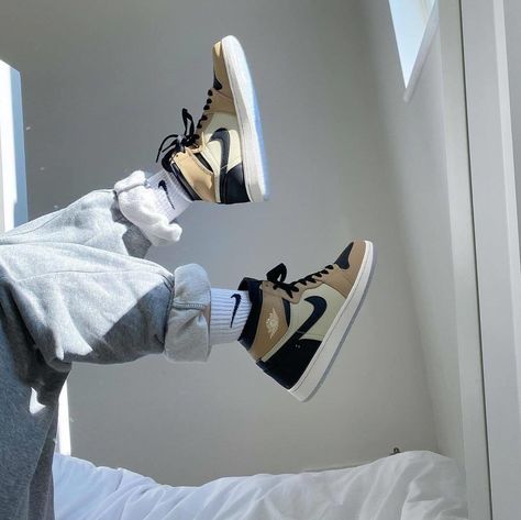 Image discovered by B A R B A R A. Find images and videos about black, nike and beige on We Heart It - the app to get lost in what you love. Jordan, Sneakers, Instagram