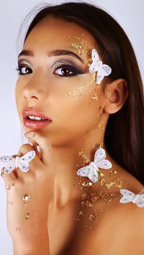 Butterfly Editorial, Makeup Event, Make Ip, Butterfly Makeup, Golden Butterfly, Event Makeup, Formal Makeup, Photoshoot Inspo, Editorial Makeup