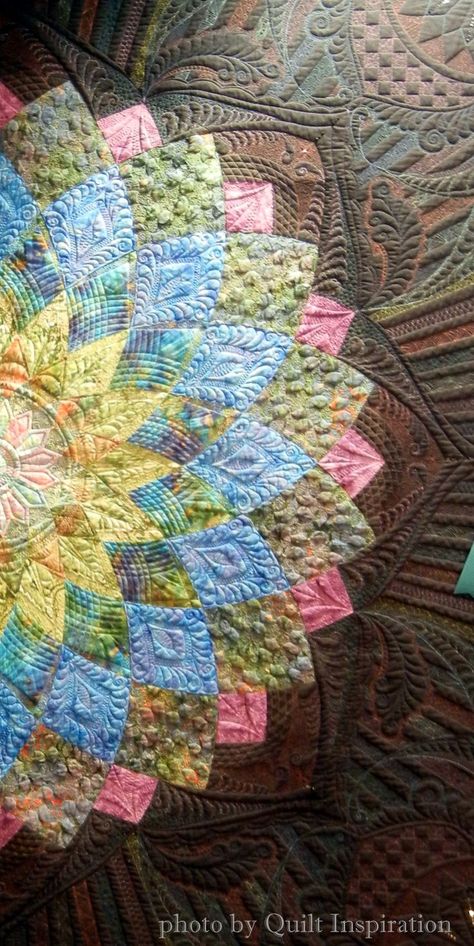 Midnight Dahlia by Elaine Putnam, quilted by Gina Perkes. Exemplary Machine Quilting. 2015 AZQG. closeup photo by Quilt Inspiration. Dahlia Quilt, Giant Dahlia, Mandala Quilt, Colchas Quilting, Hand Quilting Patterns, Freemotion Quilting, Machine Quilting Patterns, Closeup Photo, Longarm Quilting Designs