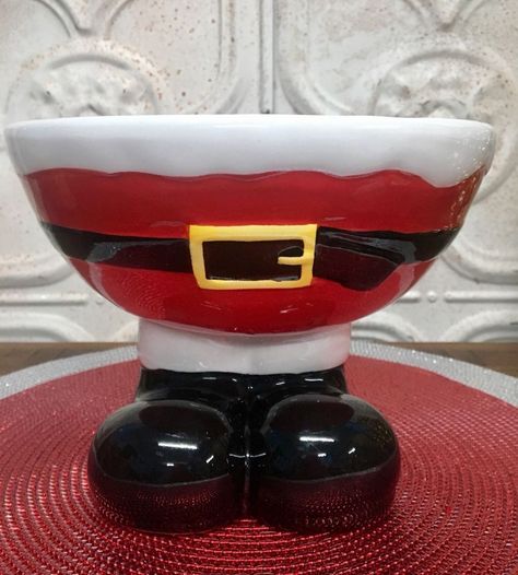 Large Ceramic Santa Footed Winter Table Bowl Christmas Decor Sleigh Bell Bistro  | eBay Christmas Dishware, Suit Boots, Mesa Oval, Gold Belt Buckle, Seasonal Treats, Winter Table, Holiday Snacks, Silhouette Cameo Machine, Pedestal Bowl