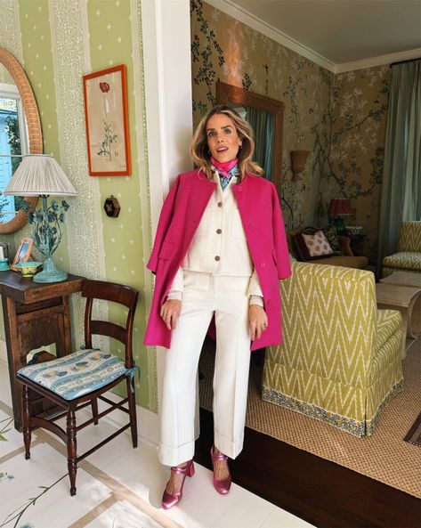 Daily Look 12.31.23 - Julia Berolzheimer Chanel Cardigan, Max Mara Coat, Julia Berolzheimer, Workwear Style, Awesome Outfits, Style Inspiration Winter, Hermes Scarf, Workwear Fashion, Cooler Weather