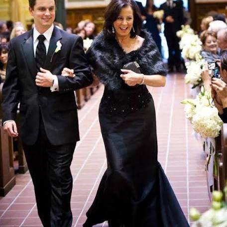 mother of the bride hairstyles - Google Search Black And White Bridal Party, Short Cream Dress, Black Floral Summer Dress, White Bridal Party, Mother Of The Bride Hairstyles, Black White Floral Dress, Wedding Evening Gown, Groom Wedding Dress, Purple Lace Dress