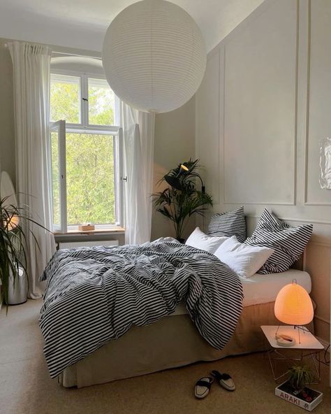 Berlin Home, University Room, Scandi Bedroom, My Scandinavian Home, Room Redesign, Decor Elements, Dream Room Inspiration, Room Makeover Inspiration, Small Room Bedroom