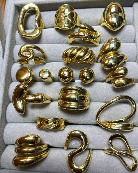 Chunky rings part 2 Now available in various sizes N8,000 only. Chunky Ring Gold, Gold Rings Chunky, Gold Jewelry Chunky, Chunky Gold Jewellery, Gold Chunky Jewelry, Classy Gold Jewelry, Gold Chunky Rings, Chunky Gold Rings, Red Vibe