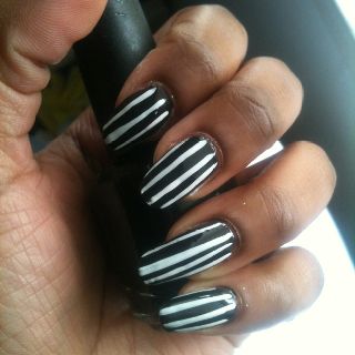 Black And Wite Striped Nails 2000s Black And White, Black And White Nails, Striped Nails, White Nails, White Stripe, Stripes, Black And White, Nails, White