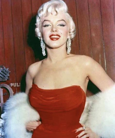 norma jeane on Twitter: "… " Gemini Woman, Beauty Mark, Marilyn Monroe Photos, Norma Jean, Norma Jeane, Romanoff, Platinum Blonde, Birthday Photoshoot, Marilyn Monroe