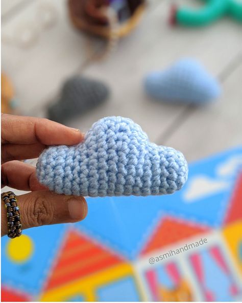 Amigurumi Cloud Pattern, Free Crochet Cloud Pattern, Crochet Clouds Pattern Free, Cloud Crochet Pattern Free, Cloud Crochet, Crochet Cloud, Crochet Pins, Diy Crochet Bag, Crochet Cactus