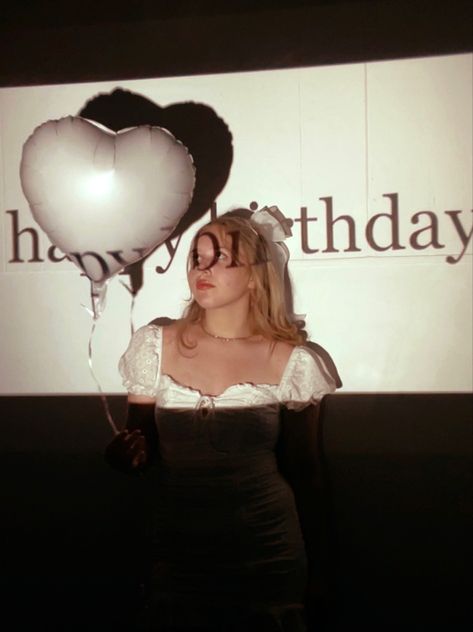 Girl in front of a birthday sign holding a balloon aesthetic 16th Birthday Themes Girl, Birthday Ideas 17, 16 Birthday Dresses, Cake 16th Birthday, 16 Birthday Party Ideas, 16th Birthday Party Ideas, Sweet 16 Inspo, Sixteen Birthday Party Ideas, 16th Birthday Cake