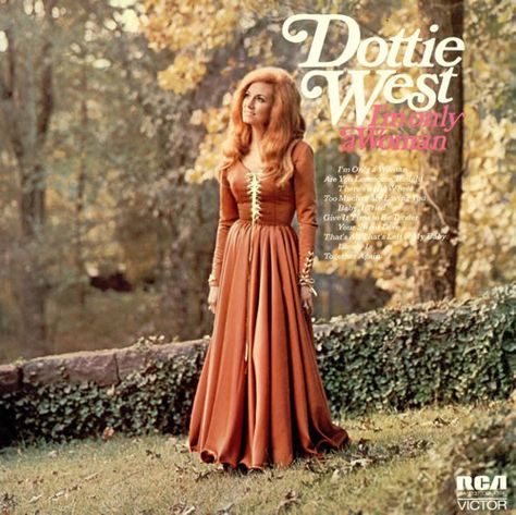 Country Music Women, Dottie West, Record Albums, Classic Album Covers, Music Vinyl, Country Music Stars, Country Artists, Country Songs, Music Legends