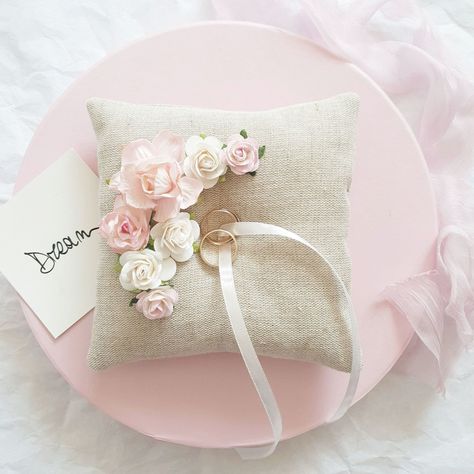 Ring holder Ring bearer pillow Blush Wedding ring pillow Blush Ring pillow with flowers Wedding Rings Flower, Wedding Ring Pillow Diy, Flower Wedding Rings, Ring Holder Diy, Baby Breath Flower Crown, Tiffany Wedding Rings, Rings Flower, Ring Halter, Wedding Ring Cushion