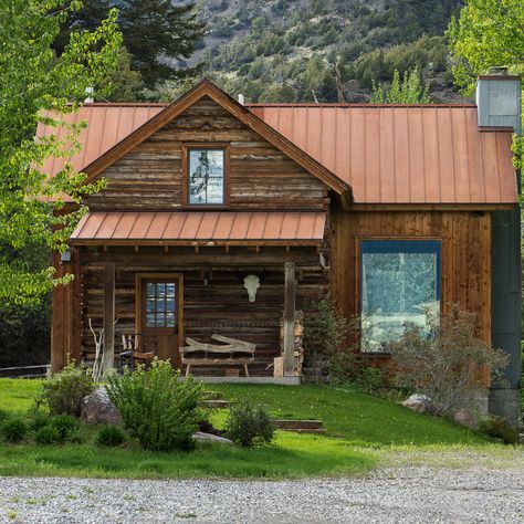 Copper Roofs - Photos & Ideas | Houzz Copper House Exterior, Copper Metal Roof Exterior Colors, Cabin Roof Ideas, Copper Roof Barndominium, Tin Roof Colors, Copper Tin Roof, Copper Roof House Exterior Colors, Cottagecore House Exterior, Log Cabin Homes Exterior