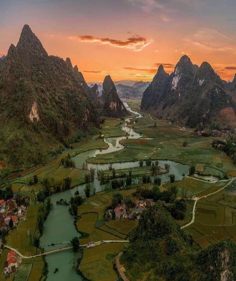 Cao Bang, Vietnam Voyage, Vietnam Tours, Bhutan, Vietnam Travel, Ho Chi Minh, Hanoi, Travel Life, Asia Travel