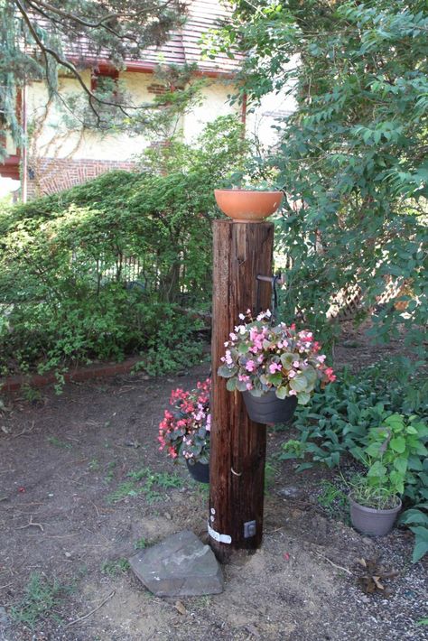 Utility Pole Planter Telegraph Poles Garden Ideas, Telegraph Pole Ideas Gardens, Old Telephone Pole Ideas Projects, Telephone Poles Projects, Utility Pole Landscaping, Utility Pole Projects, Telephone Pole Landscaping, Power Pole Ideas, Pole Decorations Ideas