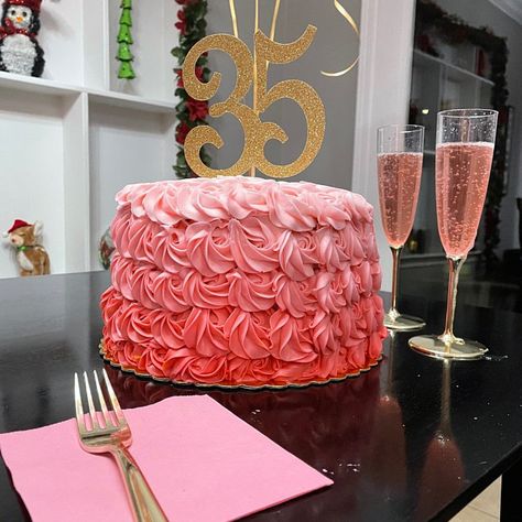 35th Birthday Cake, 35 Birthday Cake Woman, 35th Birthday Ideas For Her Cake, 35 Birthday Ideas For Women, 35th Birthday Ideas For Her, 35th Birthday Cakes, Small Birthday Cakes, 39th Birthday, Birthday Cakes For Her