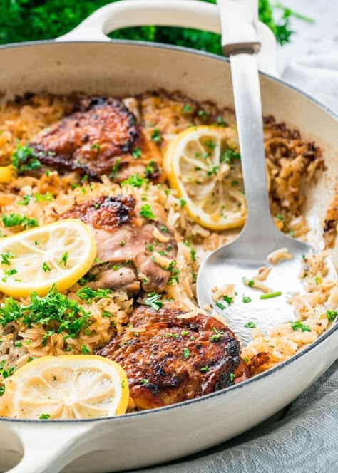 This Lemon Chicken Rice Bake has incredible lemon herb flavors, all done in ONE POT and super fast to prepare! Perfect for any night of the week! www.jocooks.com #onepot Braiser Recipes, Lemon Chicken Rice, Braising Recipes, Chicken Rice Bake, Best Chicken Casserole, Lemon Chicken Thighs, Le Creuset Recipes, Baked Lemon Chicken, Rice Bake